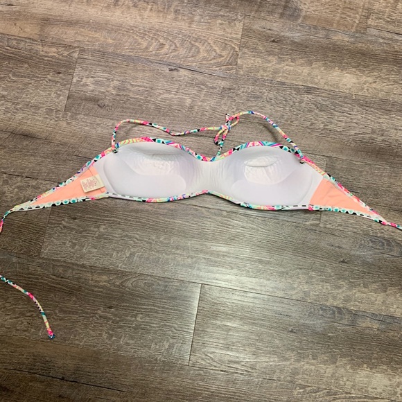 OP COLORFUL SWIMSUIT TOP - Picture 6 of 10